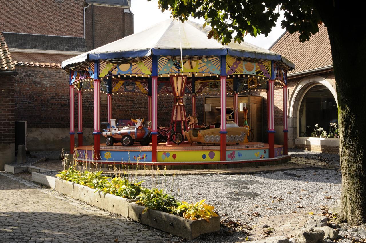Hotel Twee Broeders Riemst Exterior foto